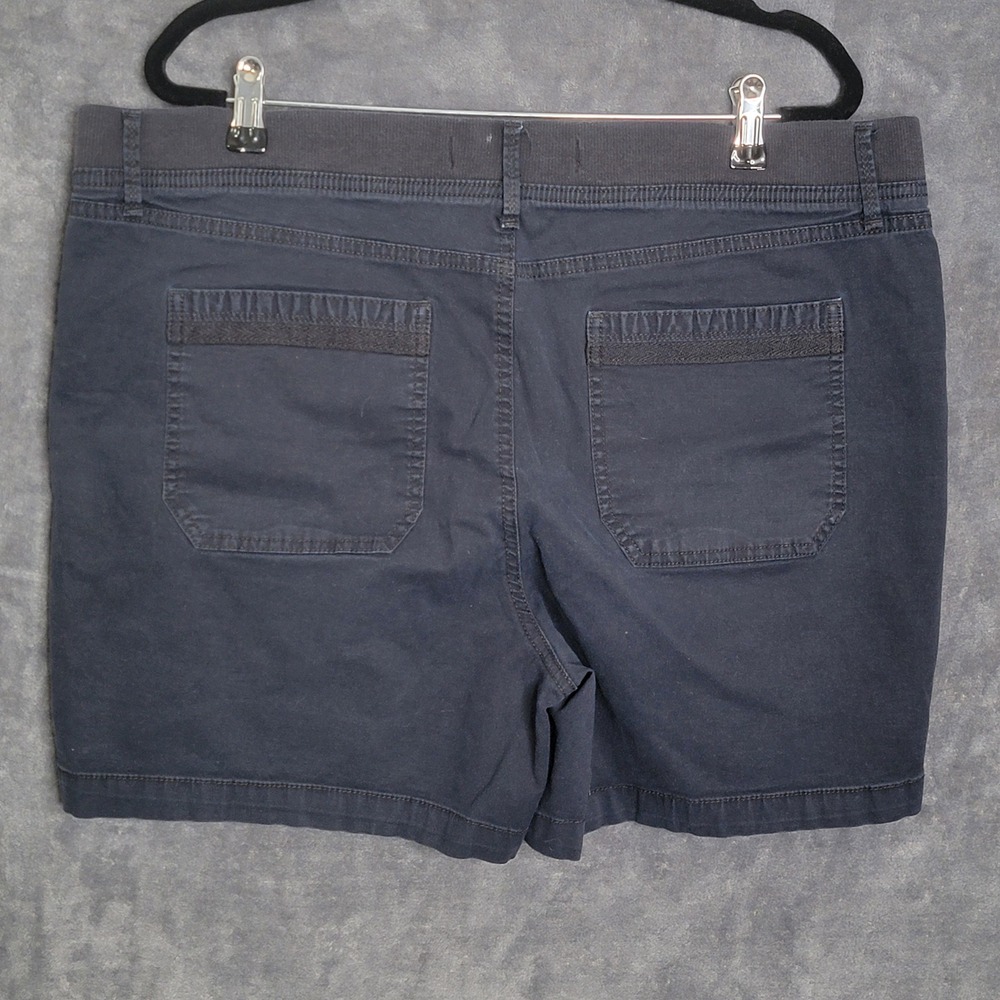 Gloria Vanderbilt Shorts Womens 16 Khaki Navy Blue Amanda Stretch Comfort Waist - Picture 15 of 15